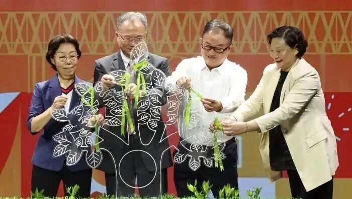 微信图片_2025-10-17_103029_046.jpg